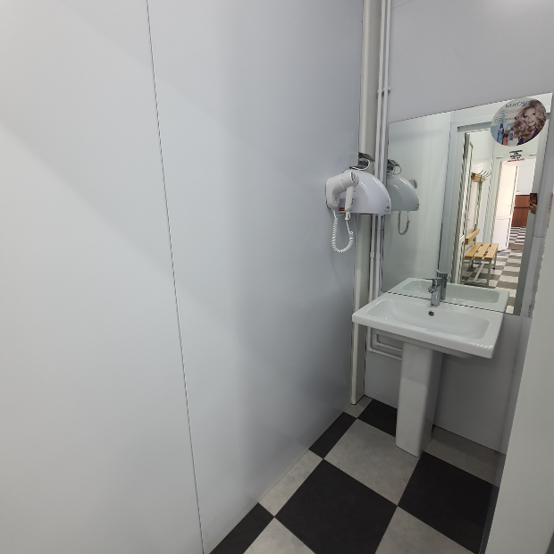 Фен и раковина